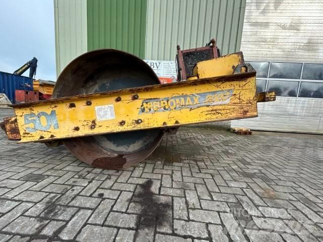 Vibromax 2000 Причепні віброкатки