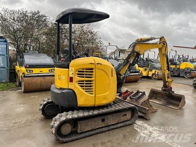 Komatsu PC 26 MR-3 Міні-екскаватори < 7т