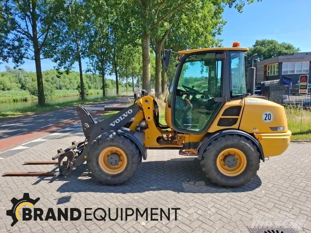 Volvo L28F Фронтальні навантажувачі
