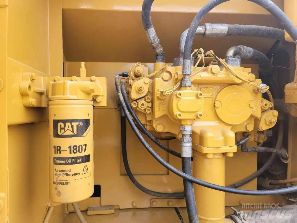 CAT 325 D Гусеничні екскаватори