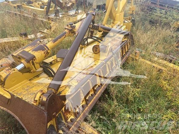 CAT 3852628 Леміші