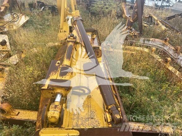 CAT 3852628 Леміші