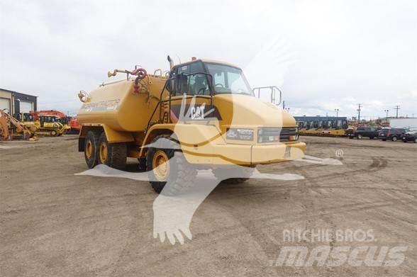 CAT 730 Поливальні машини