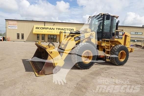CAT 928H Фронтальні навантажувачі