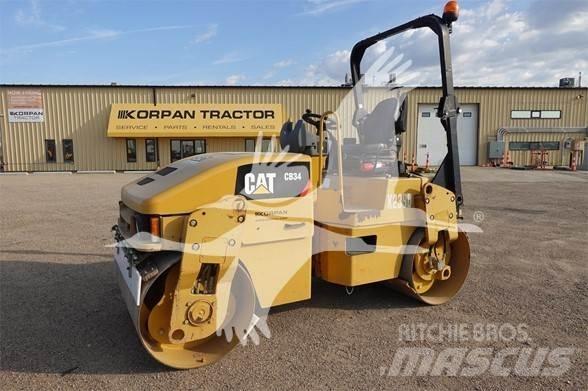 CAT CB34 Грунтові котки