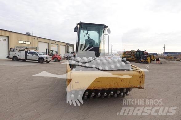 CAT CP-573E Грунтові котки