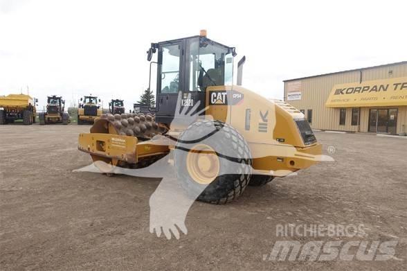 CAT CP54 Грунтові котки