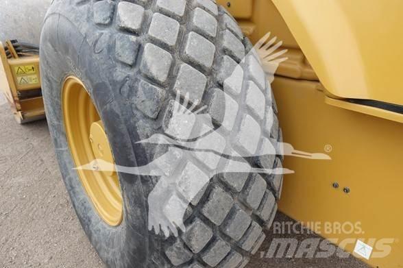 CAT CS56B Грунтові котки