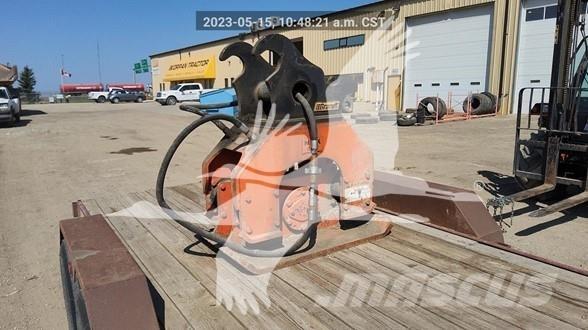 NPK C8C C8100 Віброплити та вібротрамбовки