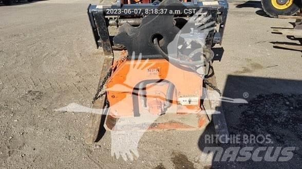 NPK C8C C8100 Причепні віброкатки