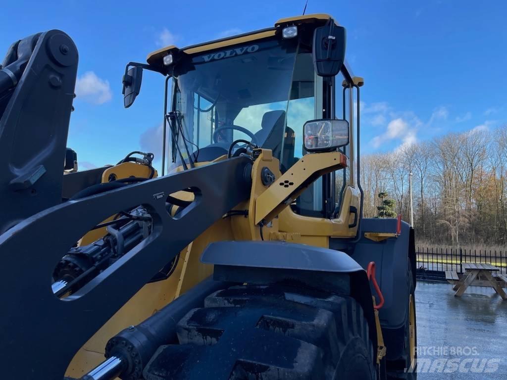 Volvo L 90 H Фронтальні навантажувачі