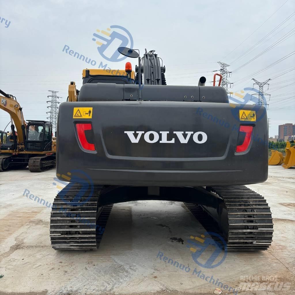 Volvo EC210 Гусеничні екскаватори