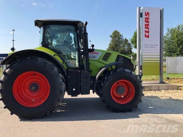 CLAAS AXION 810 Трактори