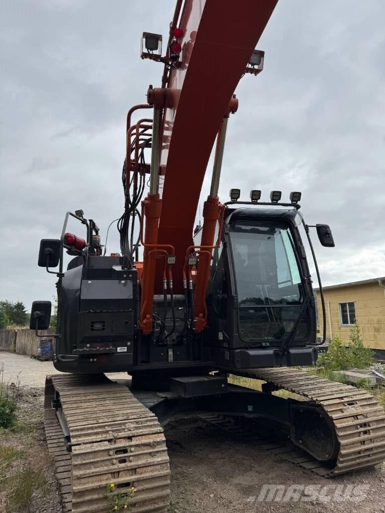 Hitachi ZX 225USLC-7 Гусеничні екскаватори