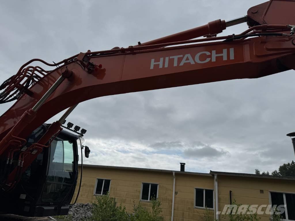 Hitachi ZX 225USLC-7 Гусеничні екскаватори