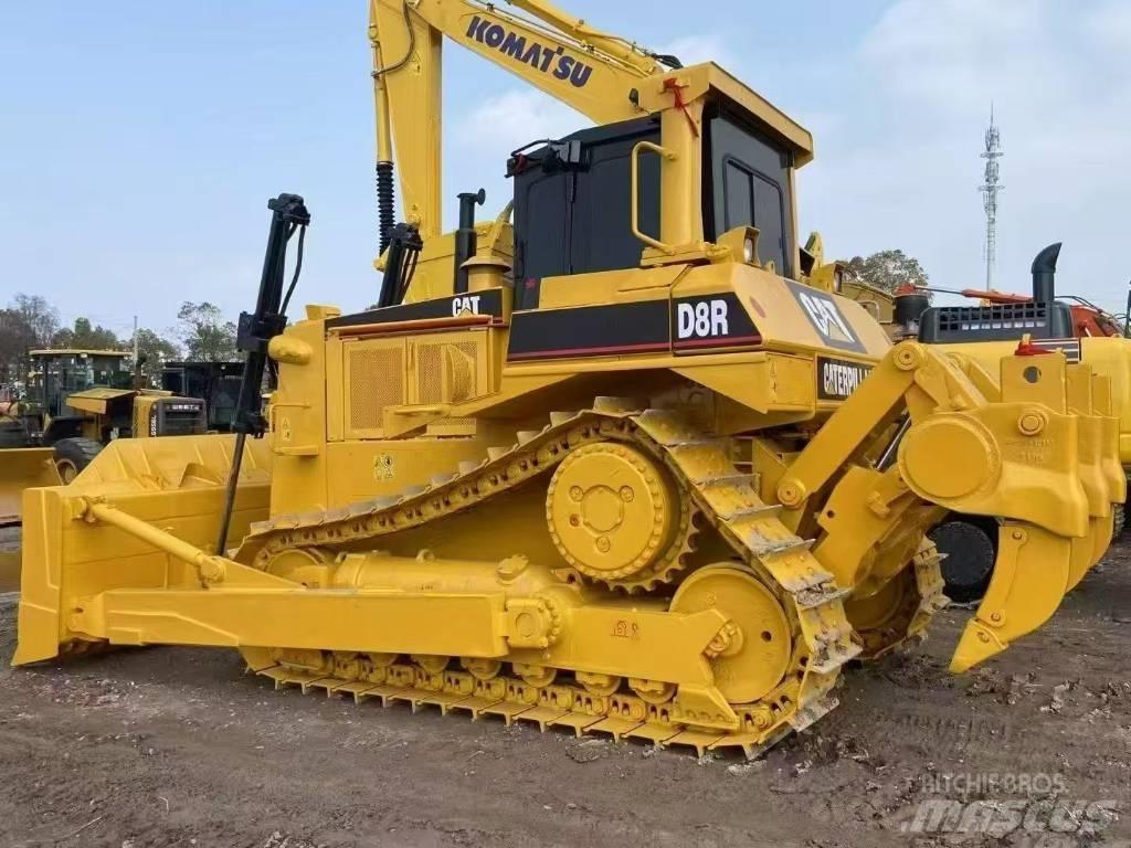 CAT D 8 R Гусеничні бульдозери