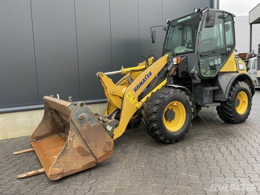 Komatsu WA80-6 Фронтальні навантажувачі