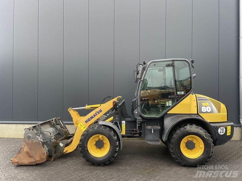 Komatsu WA80-6 Фронтальні навантажувачі