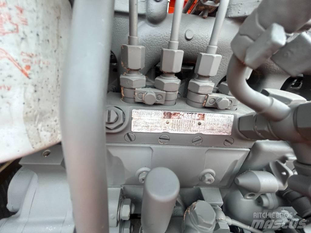 Hitachi ZX 60 Гусеничні екскаватори