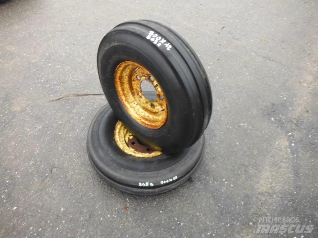 Dunlop 7.00X12 Колеса