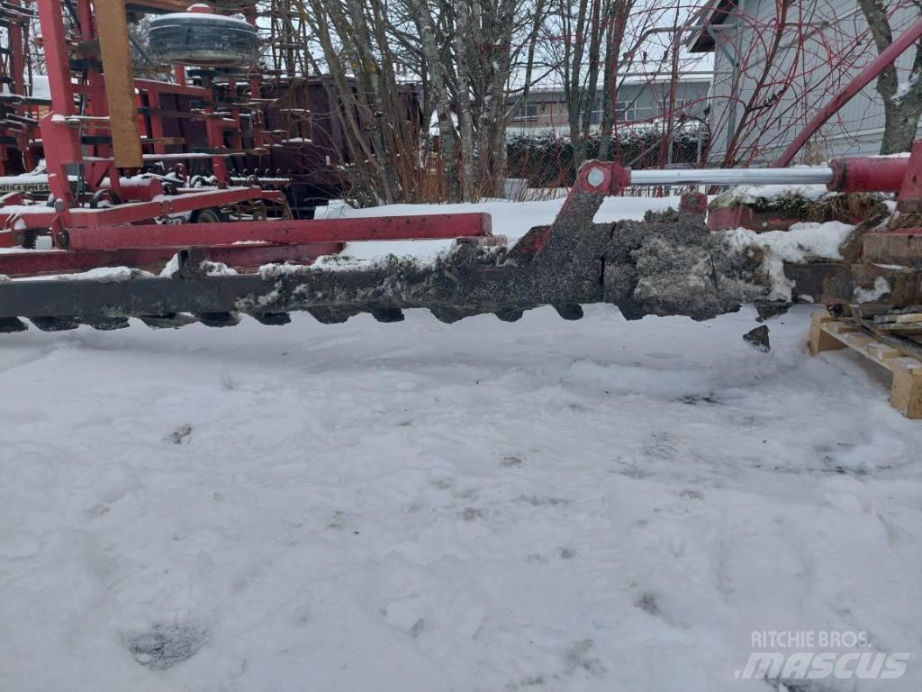 Patu 640 Польові шлейфи