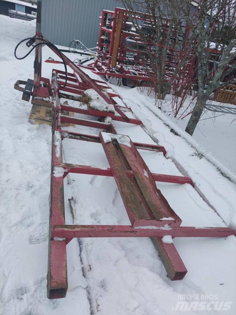 Patu 640 Польові шлейфи