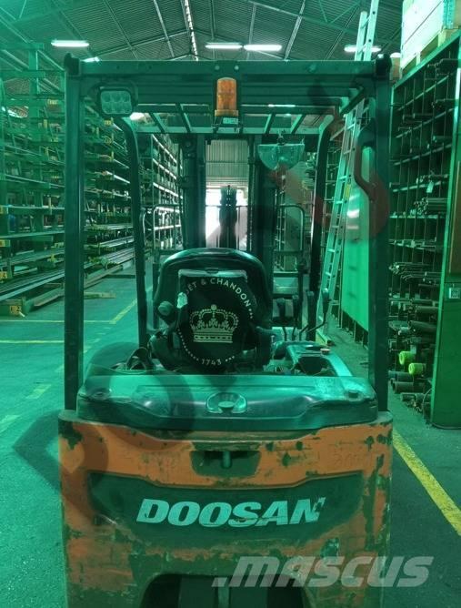 Doosan B 18 T-7 Електронавантажувачі