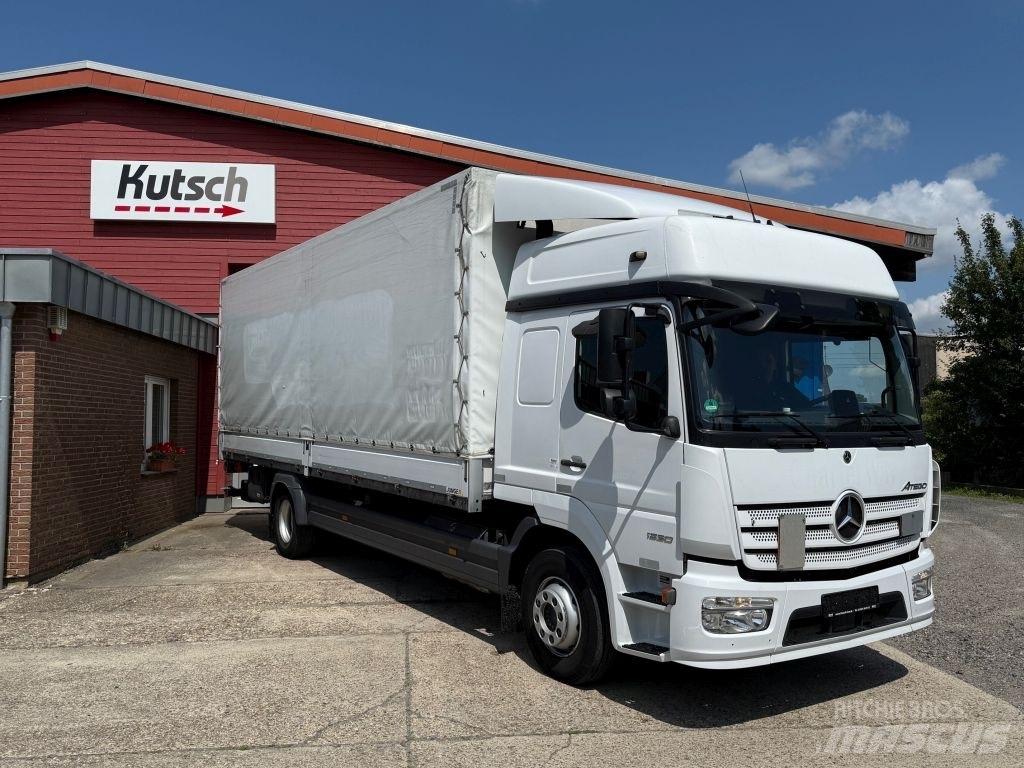 Mercedes-Benz 1530L Тентовані вантажівки
