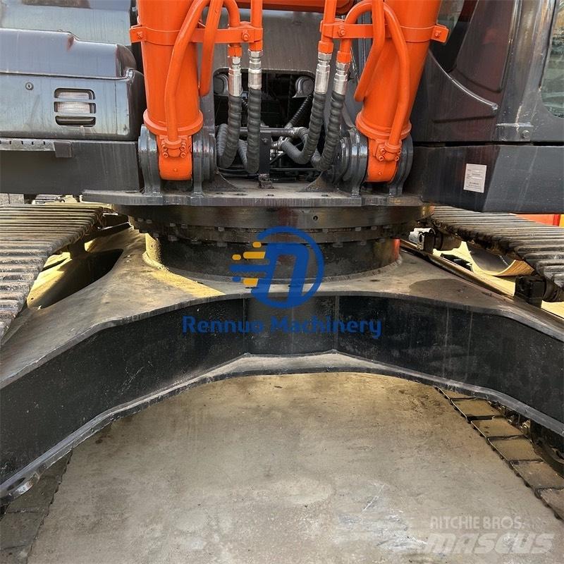 Hitachi ZX 350 Гусеничні екскаватори
