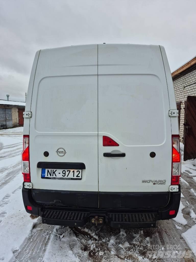 Opel Movano Панельні фургони