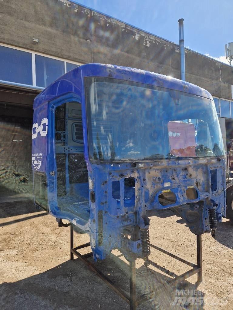Volvo cab FH 4 500 Кабіни