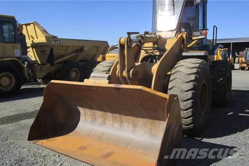 Furukawa FL325-I Фронтальні навантажувачі