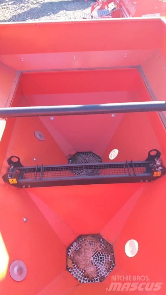 Maschio Zeno 24 Розсіювач мінеральних добрив