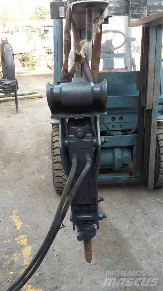 Thomas 150 Гідравлічні пальові молоти