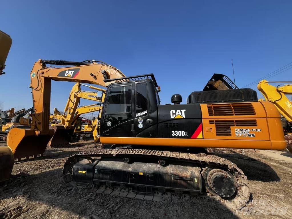 CAT CAT330D2 Середні екскаватори 7т. - 12т.