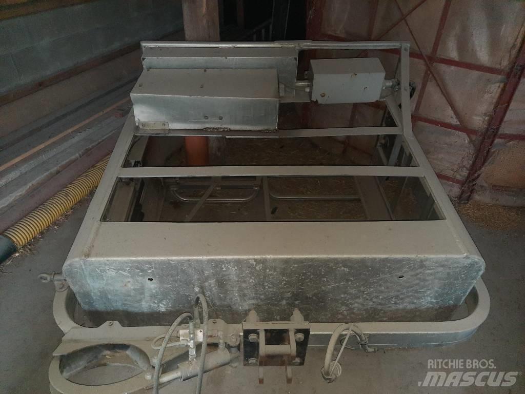 Huddig 1260 Екскаватори-навантажувачі