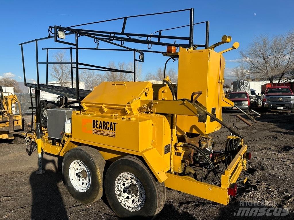 Etnyre Bearcat 250D Автогудронатори