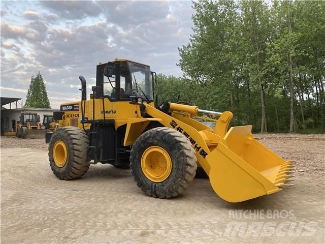 Komatsu WA380-3 Екскаватори-навантажувачі