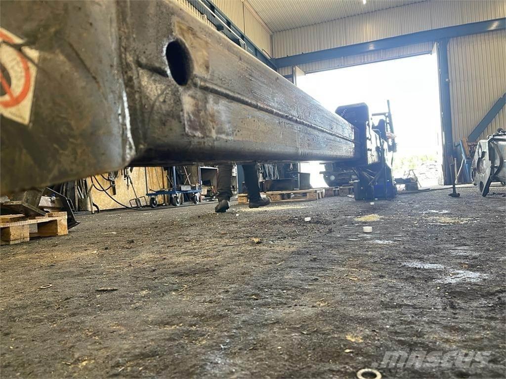 John Deere 1910G Транспортерні крани