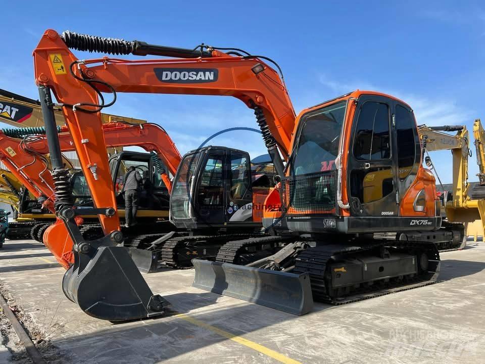 Doosan DX 75-9 C Гусеничні екскаватори