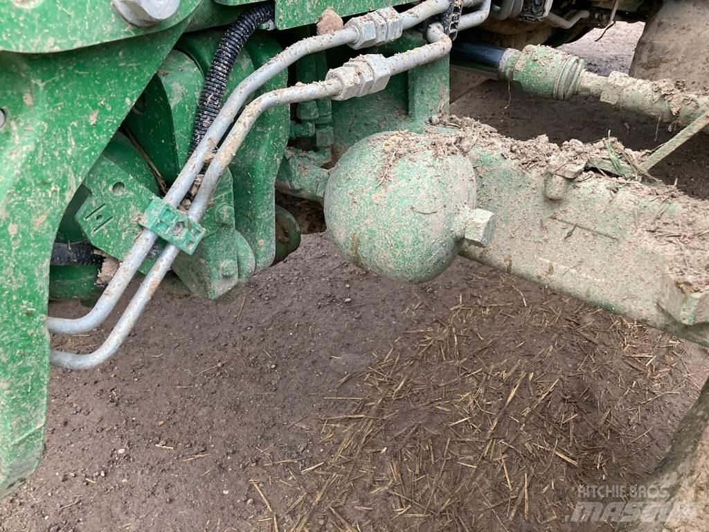 John Deere 6145R Трактори