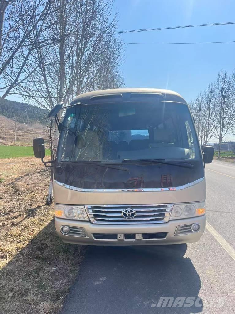 Toyota Coaster Bus Мікроавтобуси