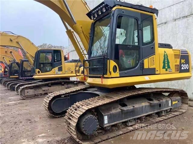 Komatsu PC 200 Гусеничні екскаватори