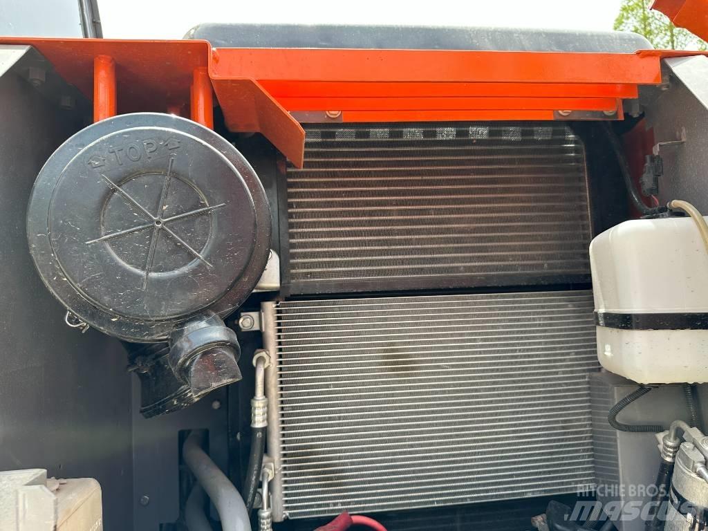 Hitachi ZX 130 K Гусеничні екскаватори