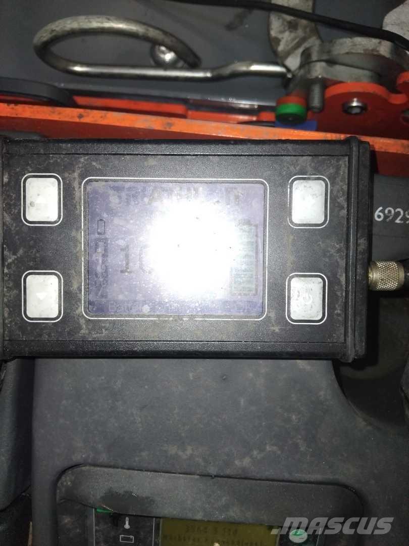 Linde L12AP Самохідні електроштабелери