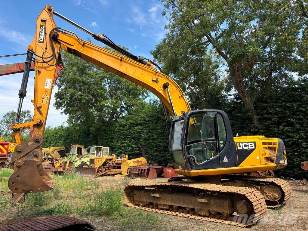 JCB JS 220 LC Гусеничні екскаватори