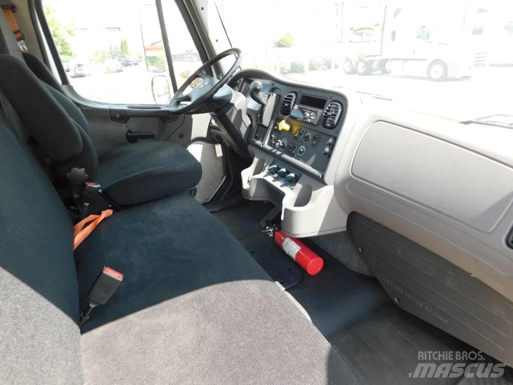 Freightliner M2 Автоконтейнеровози