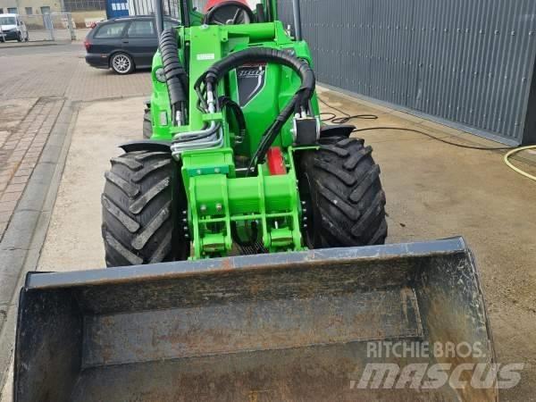 Avant 860 i Міні-навантажувачі