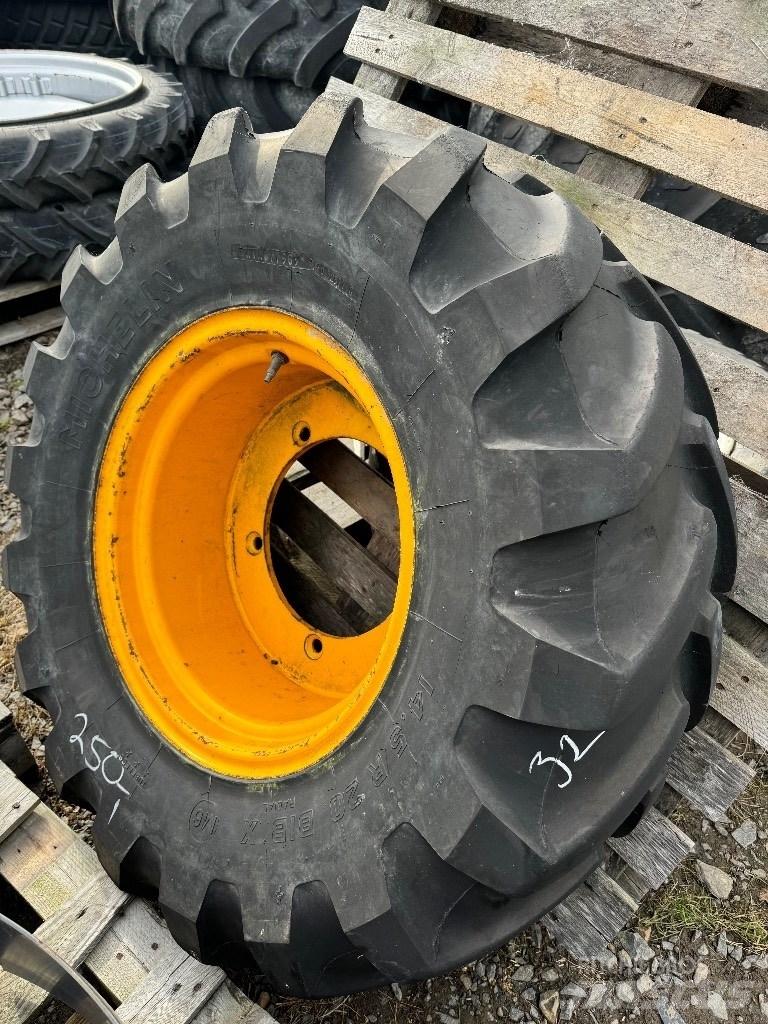Michelin 14.5R20 Колеса