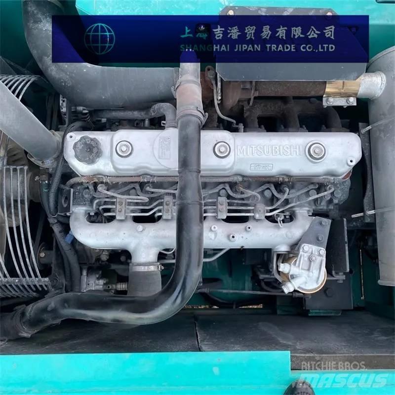 Kobelco 210 Гусеничні екскаватори